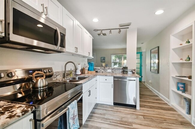 Building Photo - 4324 S Clark Ave