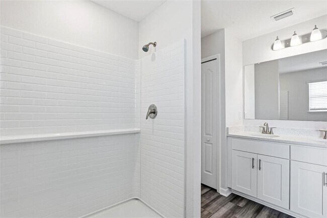 Building Photo - 10715 Ironwood Tree Wy