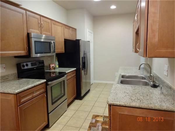 Building Photo - 2255 Braeswood Park Dr
