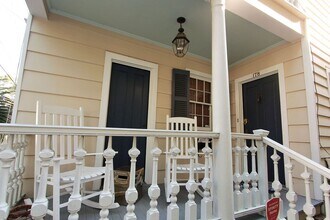 Building Photo - Available 10/1. Beautiful 3 BR/2BA availab...
