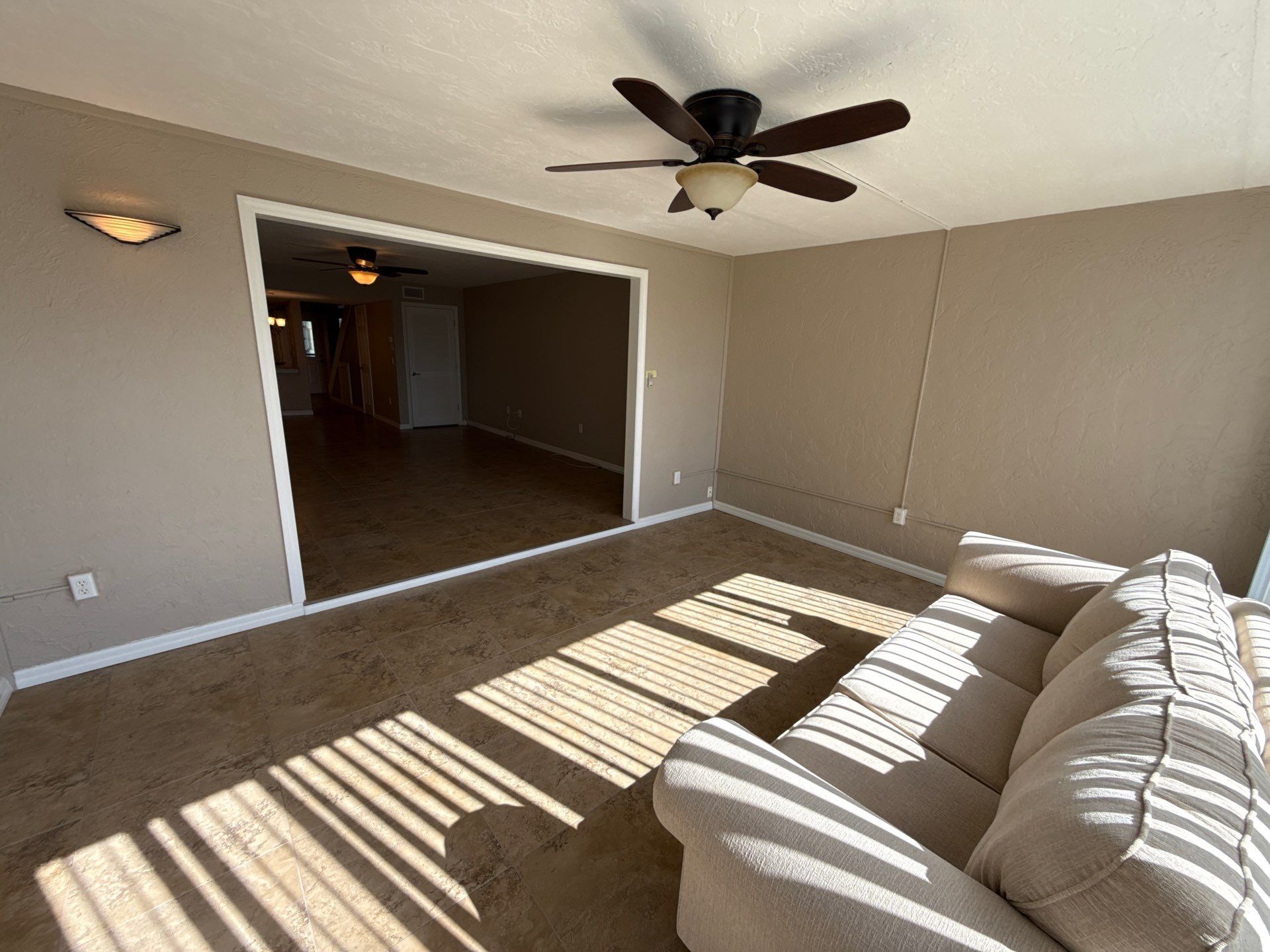 Building Photo - 790 E Gilchrist Ct