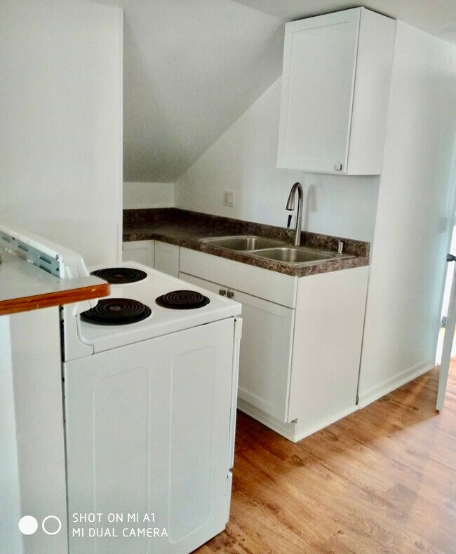 Building Photo - 2937 Sachs St