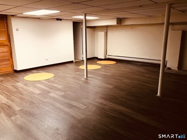 Building Photo - 133 Musket Ridge Rd