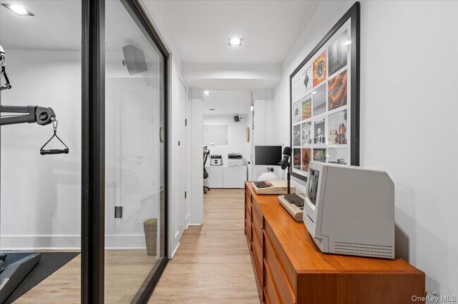 Building Photo - 94 Hands Creek Rd