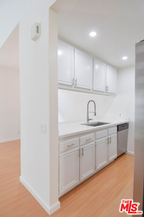 Building Photo - 1727-1727 Glendon Ave