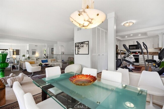 Building Photo - 22586 Galilea