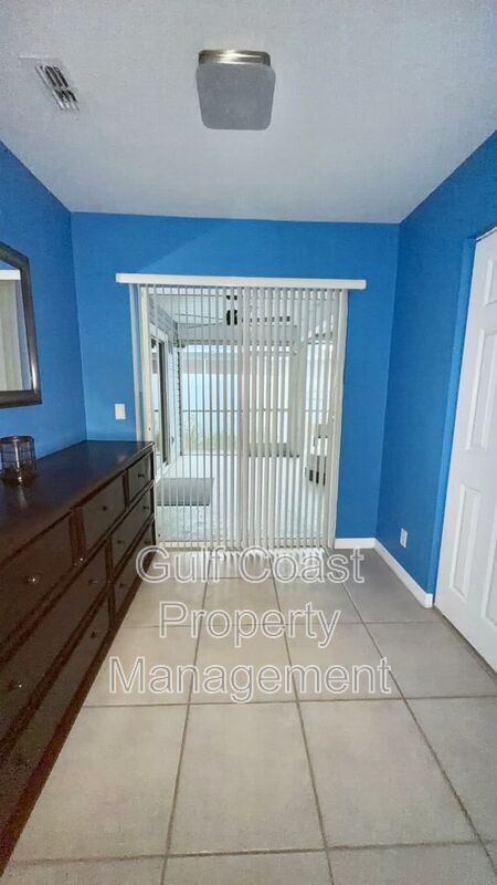 Building Photo - 11652 Pawley Ave