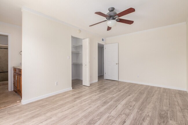 Building Photo - 5343 E Nisbet Rd