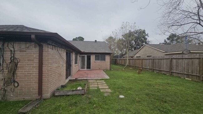 Building Photo - 7222 Northleaf Dr