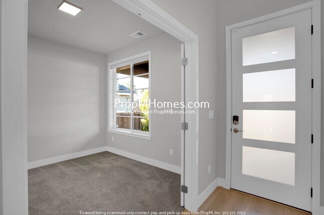 Building Photo - Modern Luxury in Cooper Mountain – 4BR, Bo...
