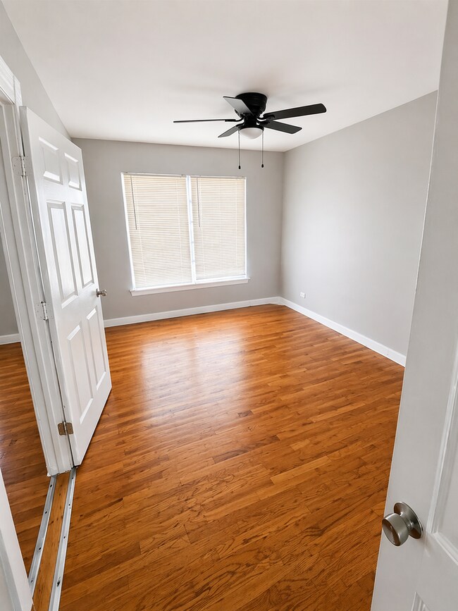 Building Photo - BRIGHT AND SPACIOUS 2-BEDROOM NEAR ST. MARY'S UNIVERSITY AND WOODLAWN LAKE