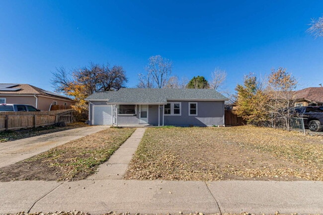 Building Photo - 1635 S Meade St