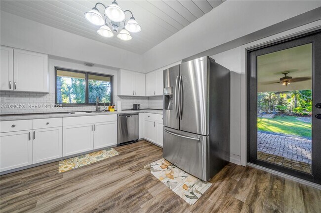 Building Photo - 29880 SW 183rd Ct