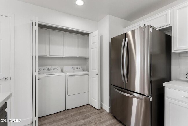 Building Photo - 20121 N 76th St