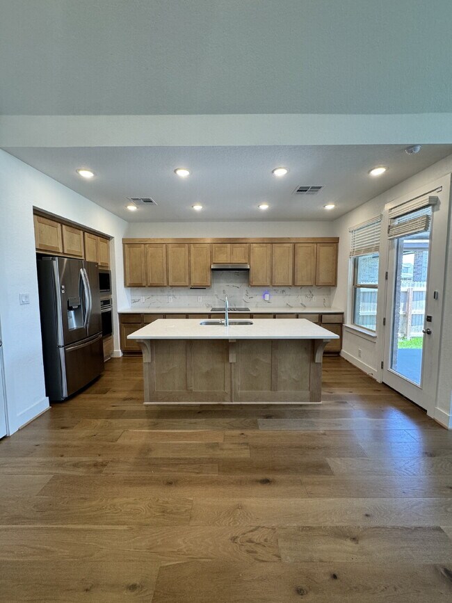 Building Photo - "Charming 4-Bed, 3-Bath Home in Castrovill...