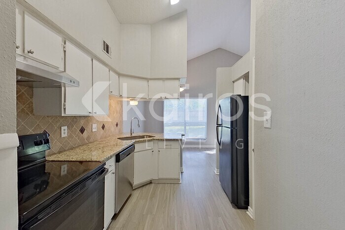 Building Photo - 24138 Landing Way Dr