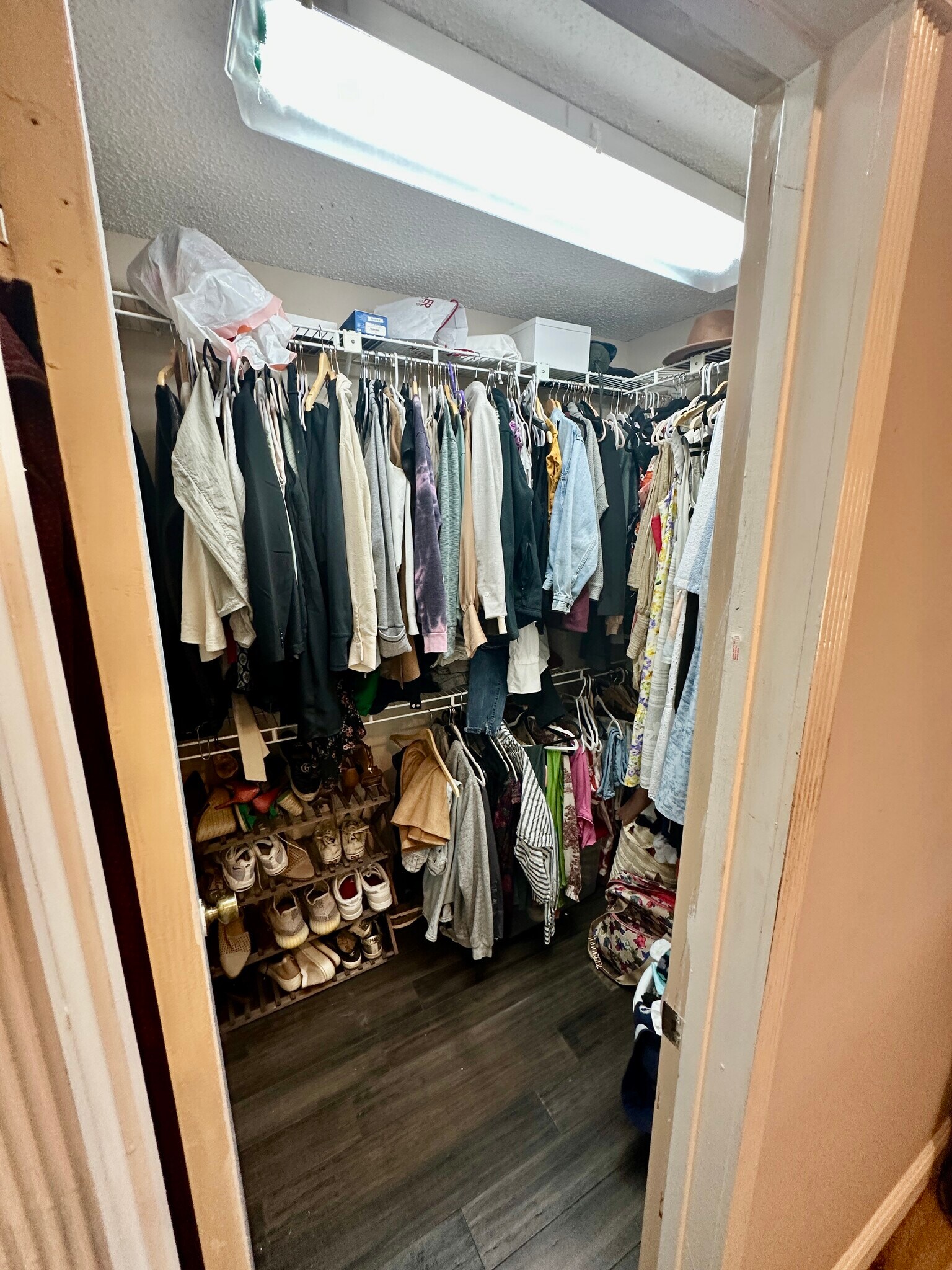 Building Photo - 4492 Brook Dr