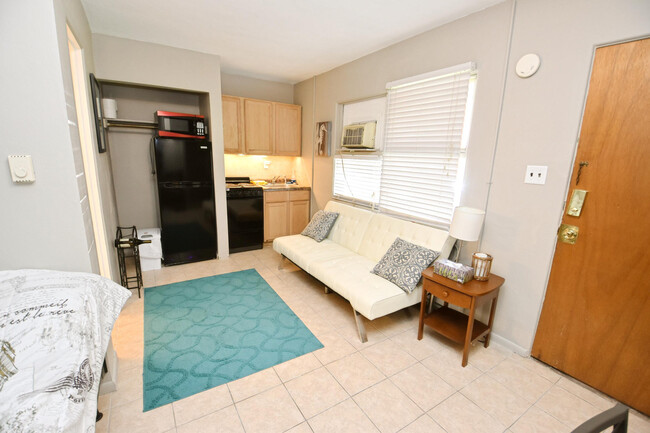 Primary Photo - 1309 McKinley Ave