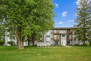 Building Photo - Lincoln Manor Apartments