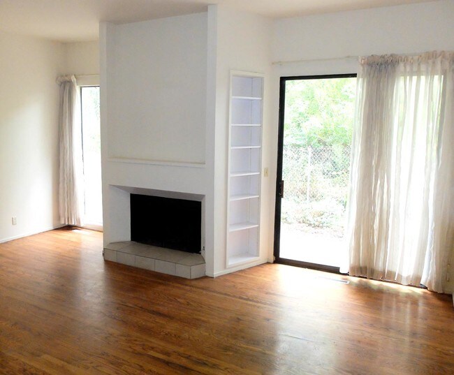 Building Photo - 101 S Lake Merced Hills