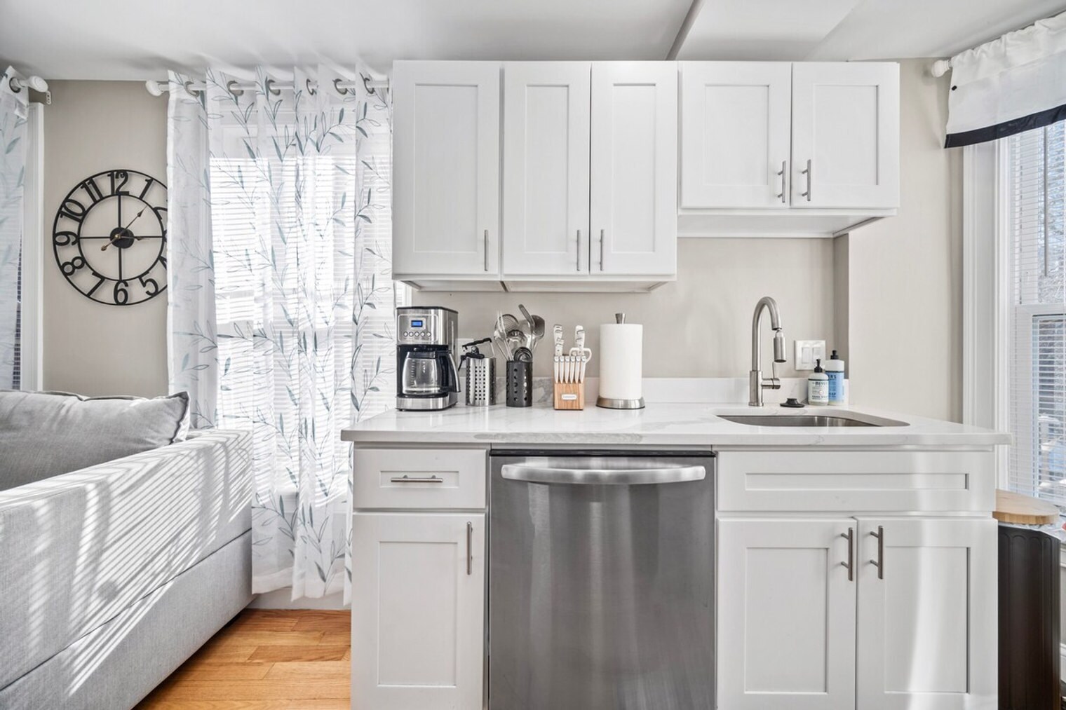 Building Photo - 169 Endicott St