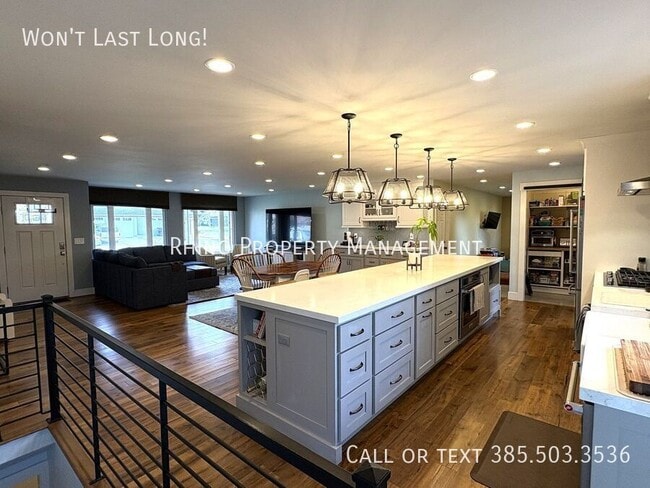 Building Photo - 7686 Mountain Estates Dr