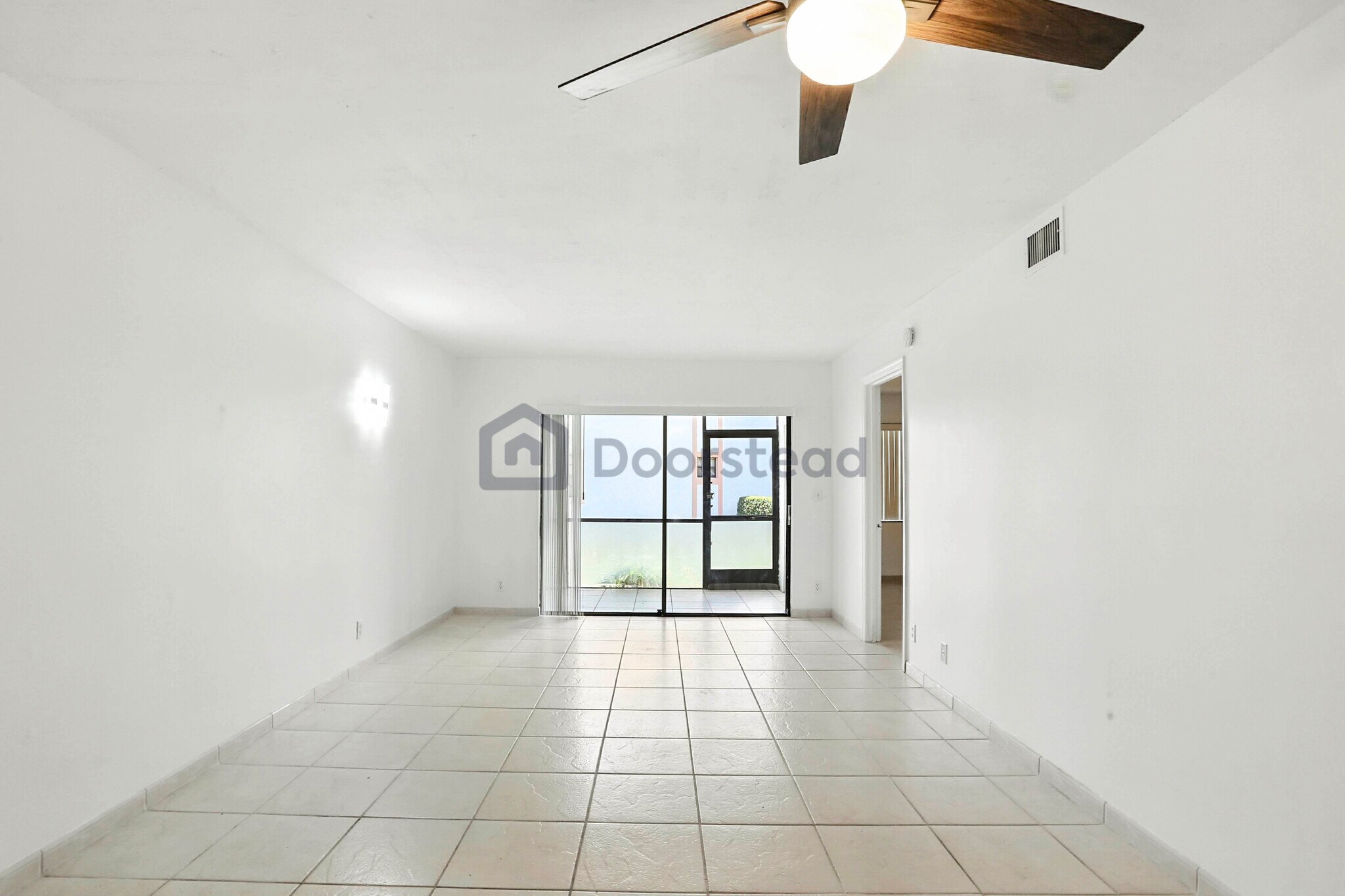 Building Photo - 3050 Norwood Pl