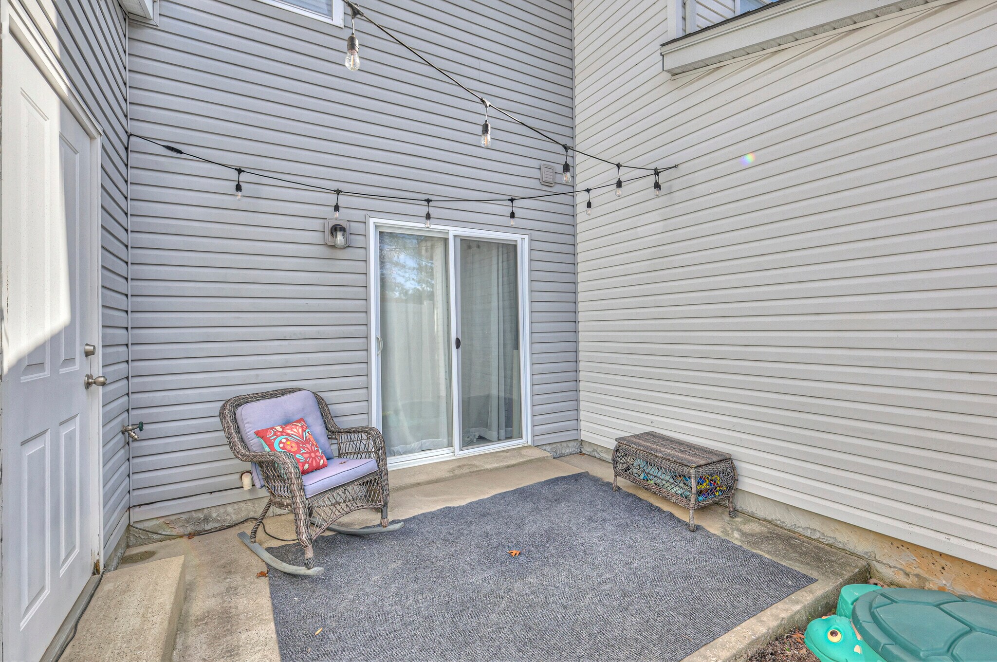 Building Photo - 589 Bradburn Village Cir