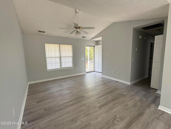 Building Photo - 117 NW 10th St