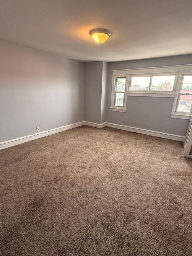 Building Photo - Charming 3 Bedroom Home for Rent