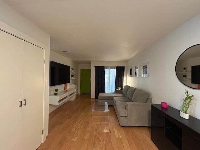 Building Photo - 685 N Ashurst Ct