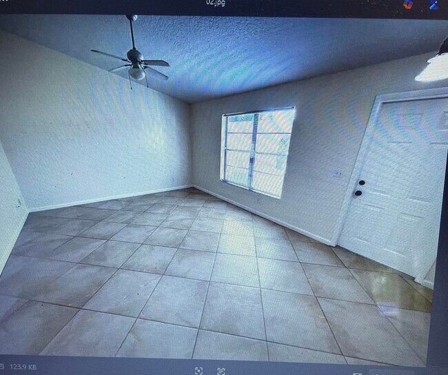 Building Photo - 1305 Hempstead St