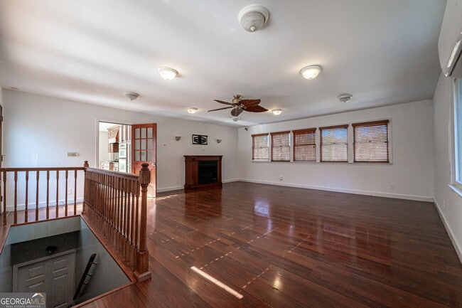 Building Photo - 3926 Clubland Dr