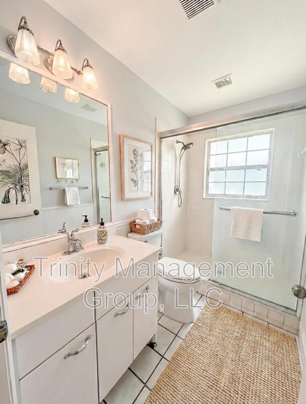 Building Photo - 40226 Trotter Ln