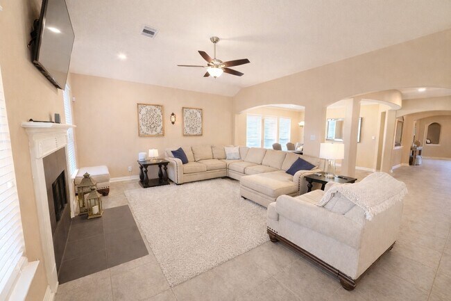 Building Photo - 111 Mdw Rdg Wy