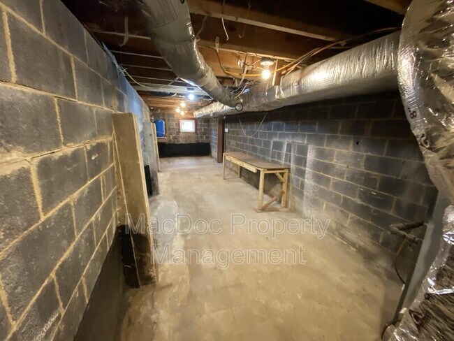 Building Photo - 11308 Gordon Rd