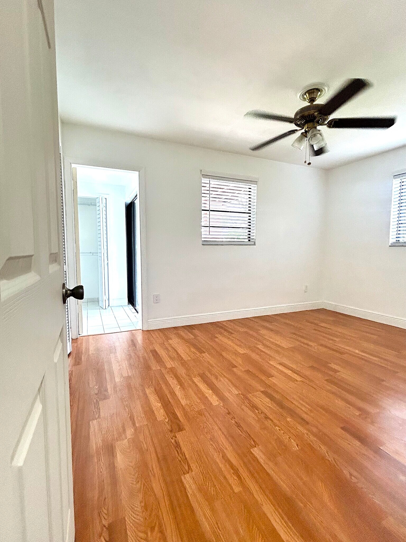 Building Photo - 6001 SW 116th Ave