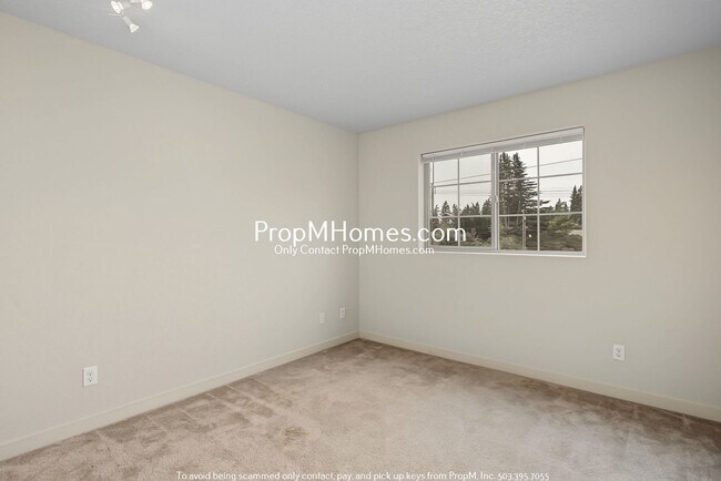 Building Photo - 16825 SW Romeo Terrace