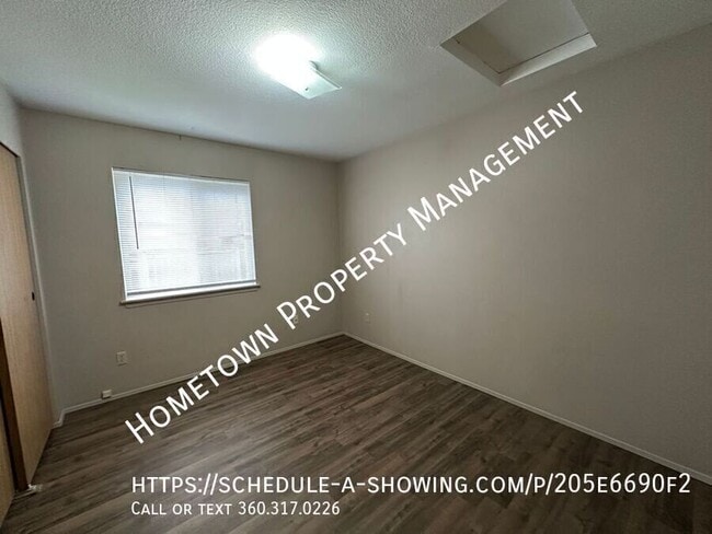 Building Photo - 9614 Espirit Ct SE