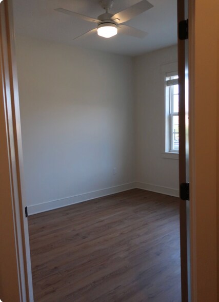 Building Photo - 2747 Jersey Ave