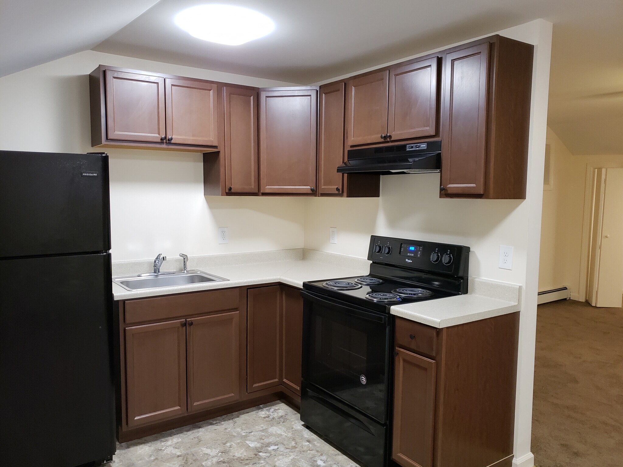 Building Photo - 7 Broad St