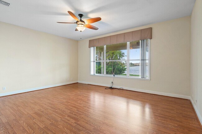Building Photo - 10250 NW 60th Pl