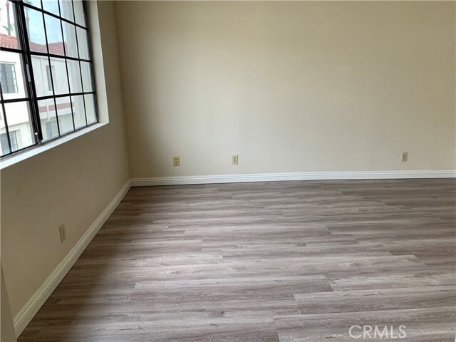 Building Photo - 2971 Plaza del Amo
