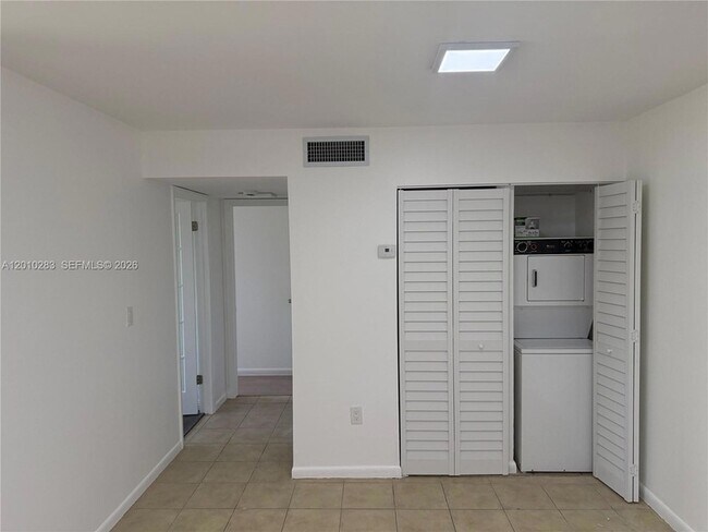 Building Photo - 7195 NW 179th St