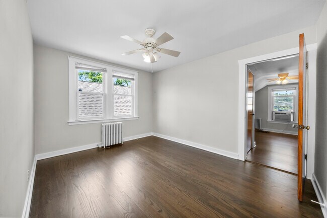 Building Photo - 7901 W Elmgrove Dr