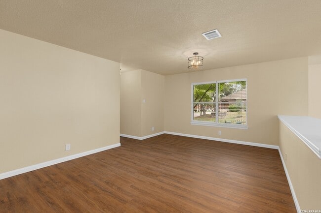 Building Photo - 10802 Winter Creek