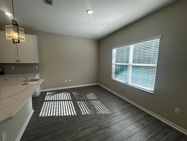 Building Photo - 101 Sailors Landing Ct