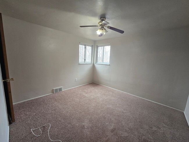 Building Photo - 3 Bedroom 2 Bathroom House - Penn Hills School District - AVAILABLE NOW