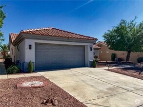 Building Photo - 10420 Villa Ridge Dr