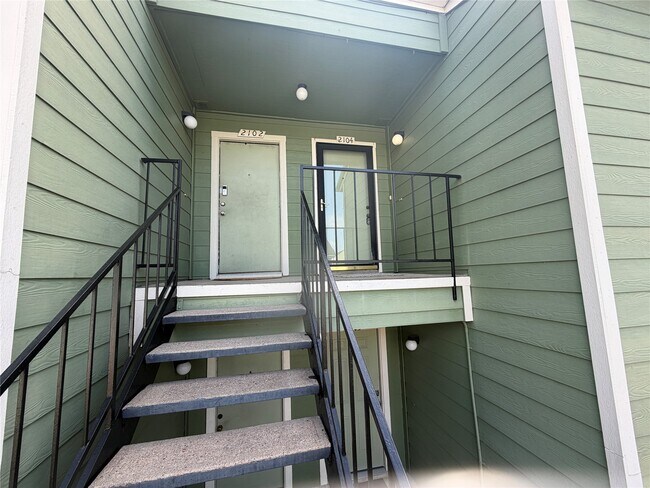Building Photo - 14777 Wunderlich Dr